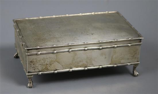 A George V silver trinket box, Birmingham, 1910, 16cm.